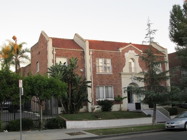 Building Photo - 642 Plymouth Blvd