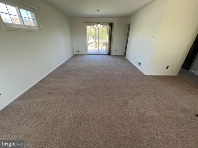 Building Photo - 14234 Chadwick Ln