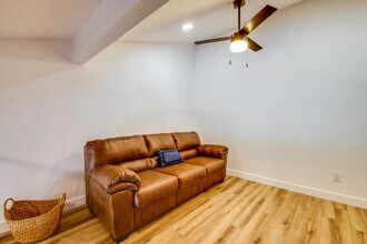 Building Photo - 1351 N Pleasant Dr