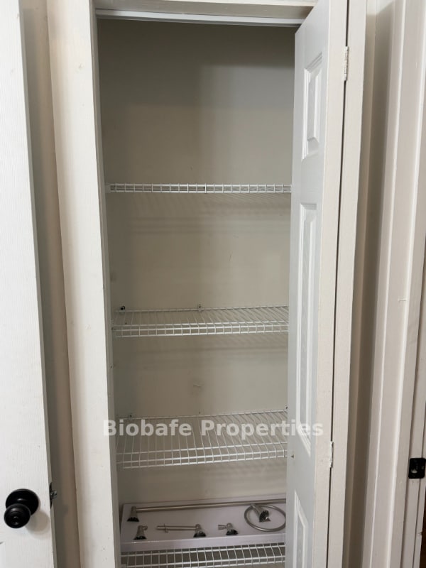 Building Photo - 176 Cloud St