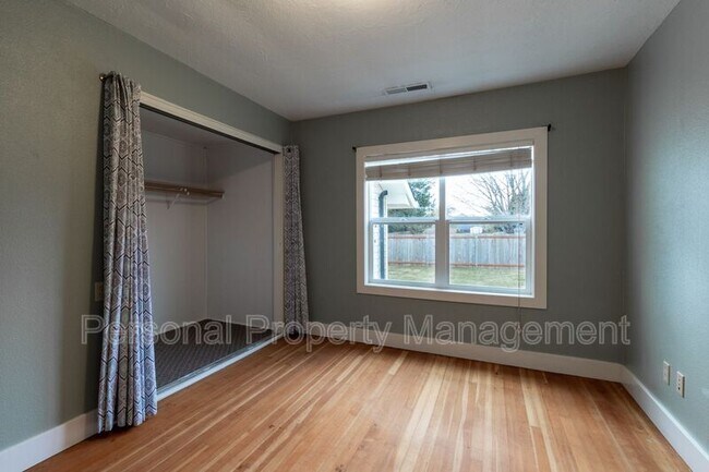 Foto del edificio - 8006 NW 9th Ave