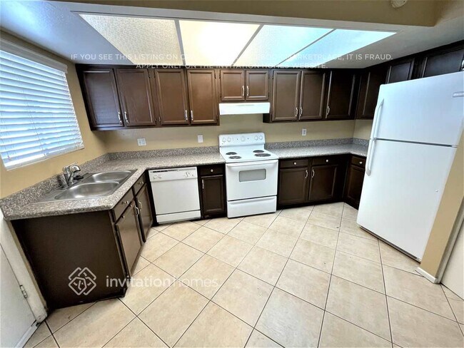 Foto del edificio - 3531 W Vogel Ave