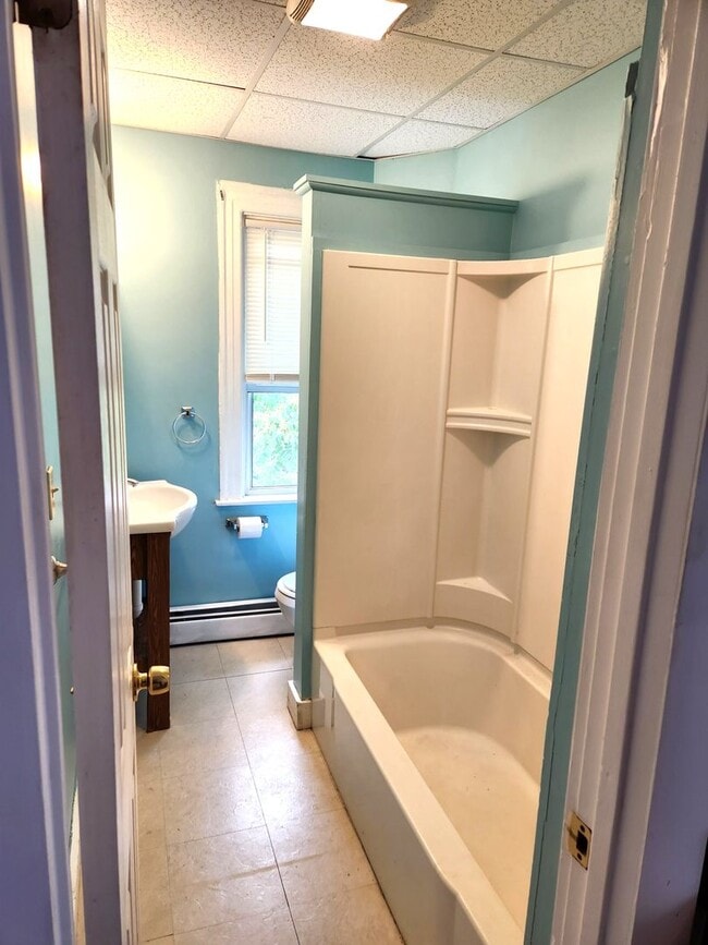 Building Photo - 90 Penn St