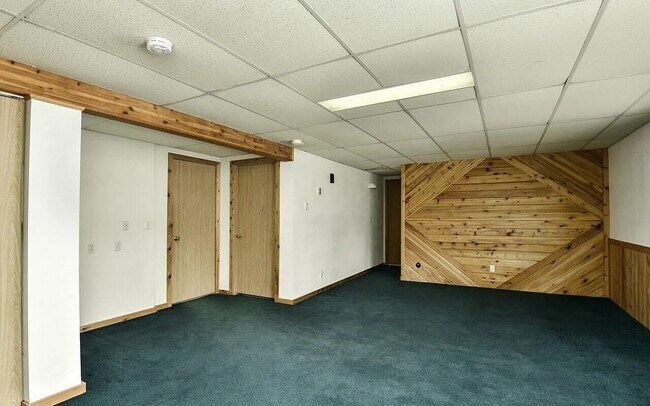 Building Photo - 18560 S Watson Rd