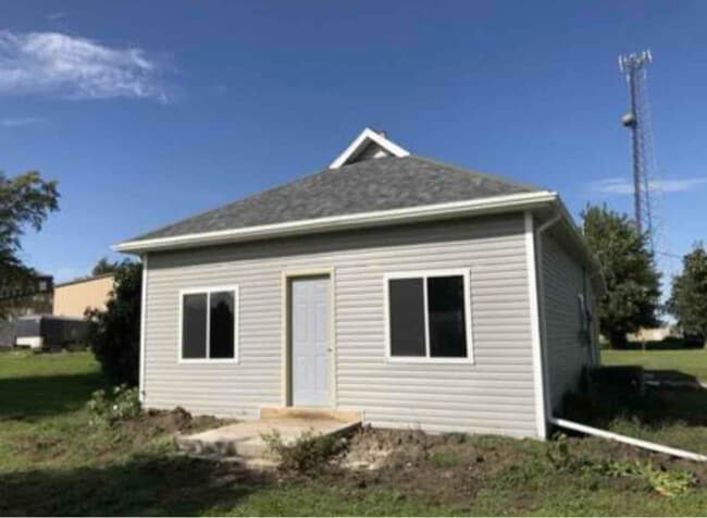 Building Photo - 710 C St