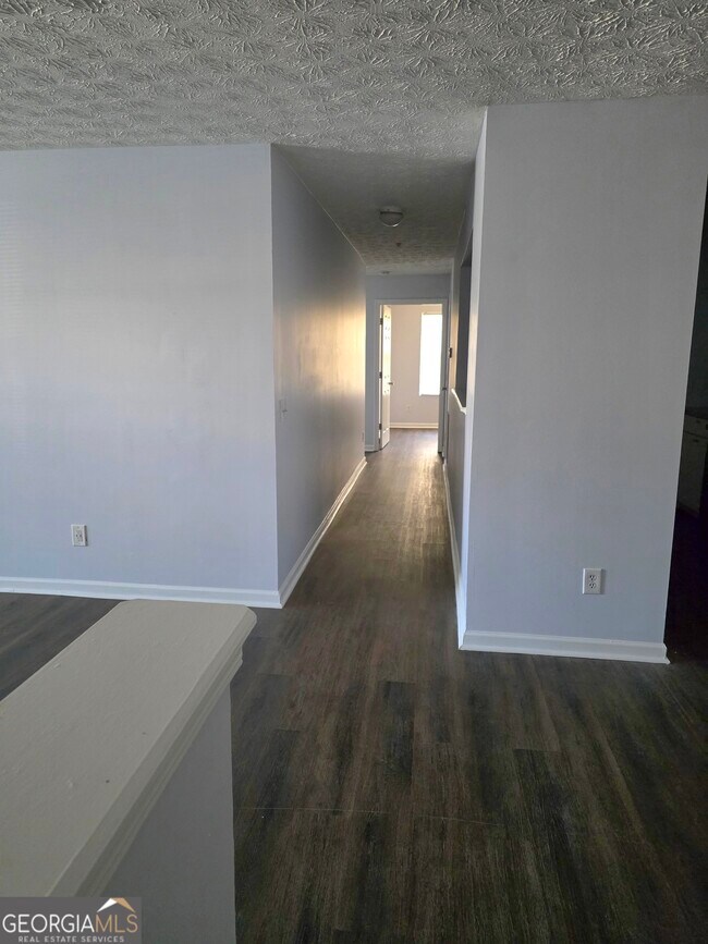 Foto del edificio - 12101 Fairington Ridge Cir