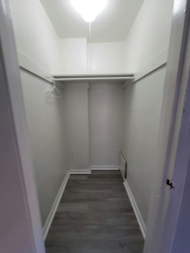 Foto del edificio - 1500 Luxor Rd