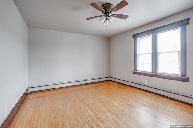 Foto del edificio - 211 Oak St