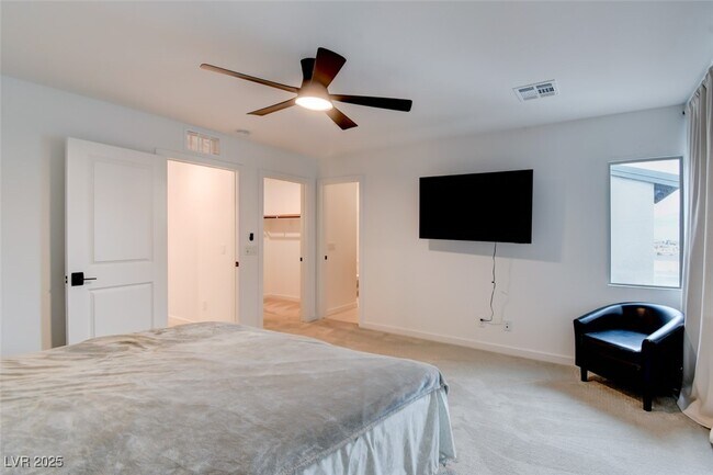 Building Photo - 9246 Rampa St