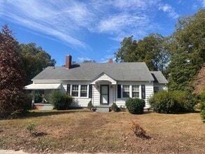Building Photo - 305 N Outerbridge Rd