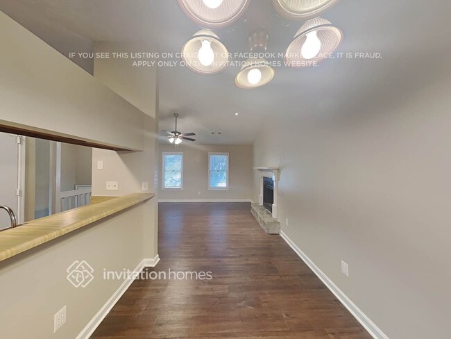 Building Photo - 3156 Fescue Cir