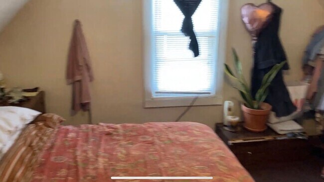 Foto del edificio - 2661-61B N Fratney St