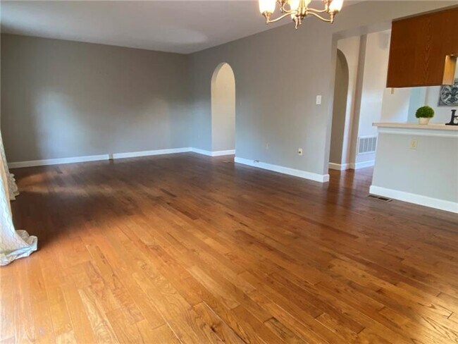 Foto del edificio - 532 Yorktown Dr