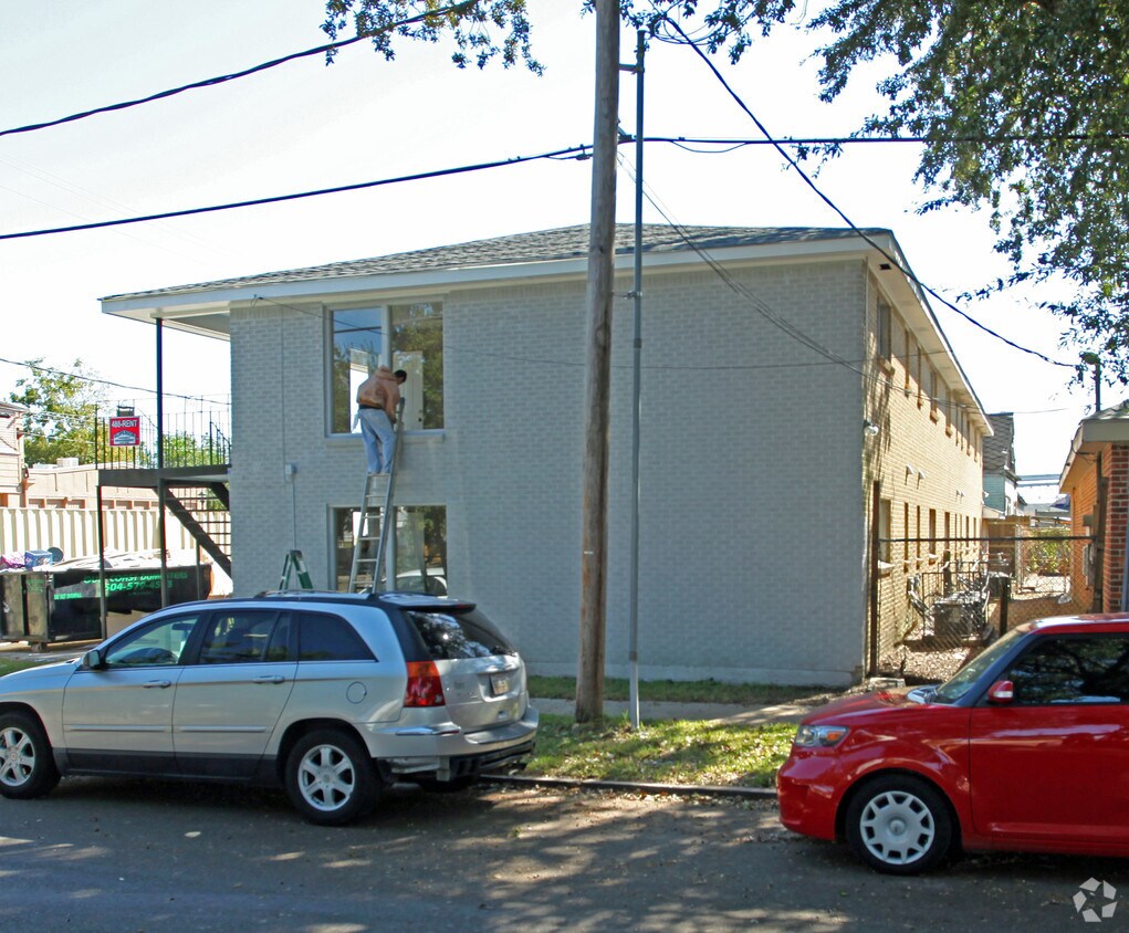 Building Photo - 341 Opelousas Ave
