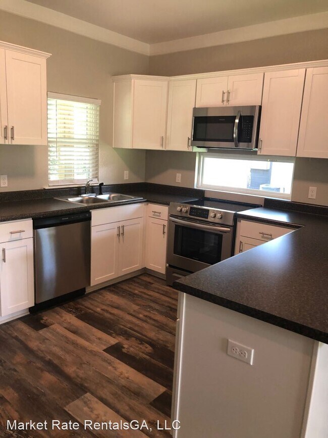 Building Photo - 2 br, 2 bath House - 21 25th Street SE