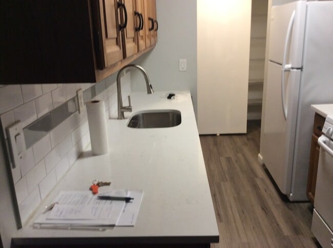 Foto del edificio - 10 Donna Ct