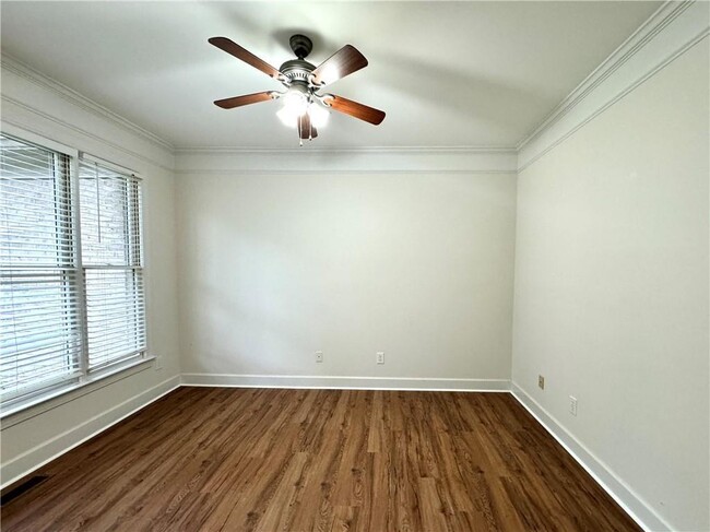 Building Photo - 125 Witheridge Dr