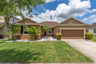Building Photo - 12845 Sawgrass Pine Cir