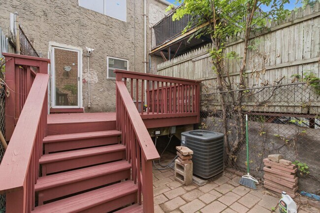 Building Photo - 8 Van Nostrand Ave