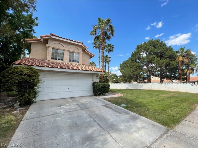 Building Photo - 2804 Oasis Cir