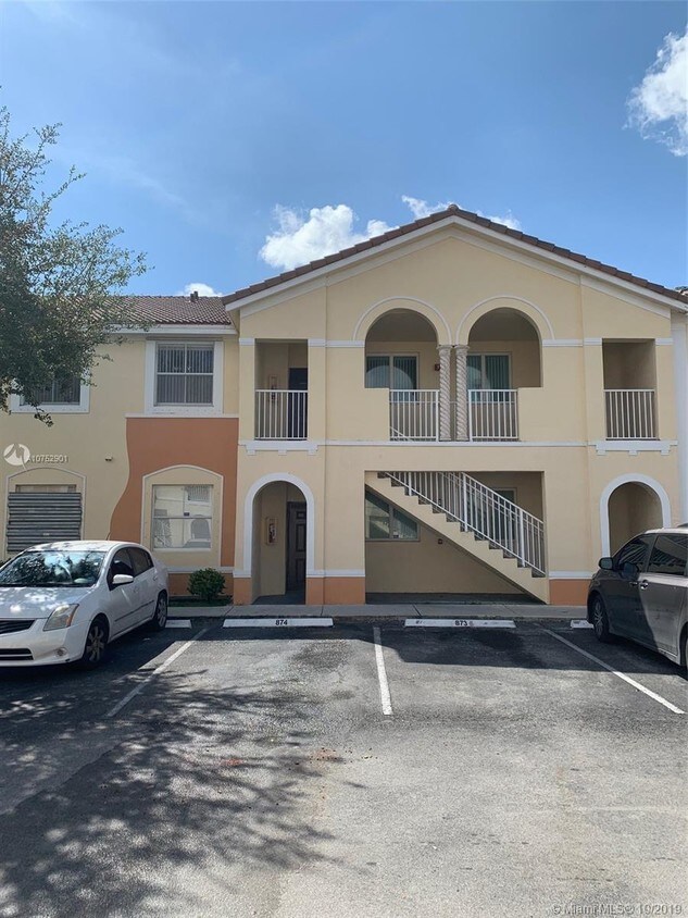 1658 SE 28th Ct Unit 201, Homestead, FL 33035 Condo for Rent in