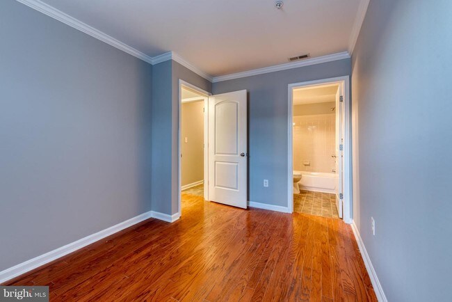 Foto del edificio - 1000 Oldham St