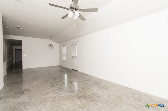 Foto del edificio - 1004 Barbara Jordan St