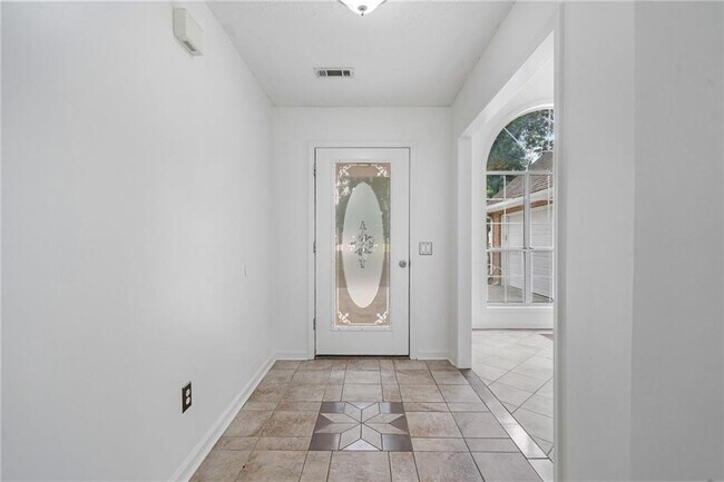 Foto del edificio - 2775 Ivy Mill Dr