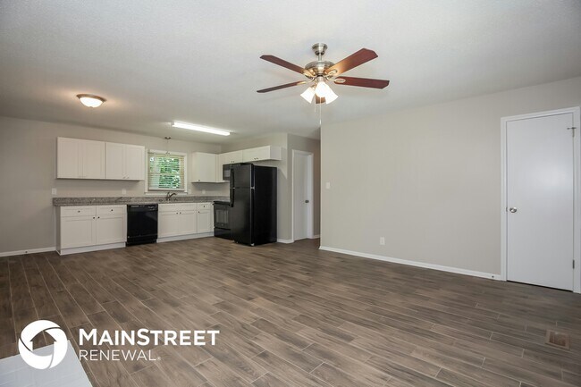 Foto del edificio - 4542 Lisa Dr