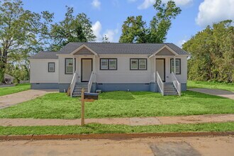 Building Photo - 238 Rigby Ave