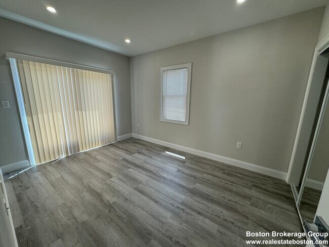 Foto del edificio - 167 Sydney St