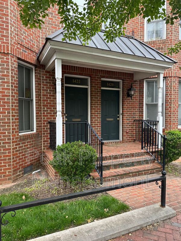 Building Photo - 1424 W Cary St.