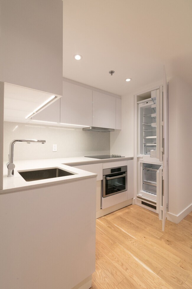 Photo du bâtiment - 3455 Rue Aylmer