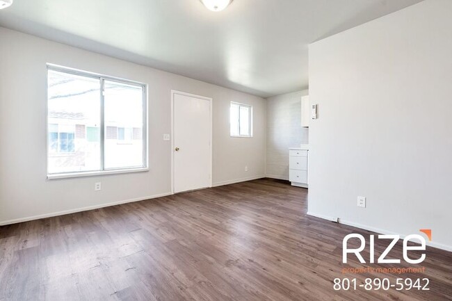 Building Photo - 3145 S 300 E