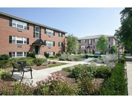 Building Photo - 141 North St