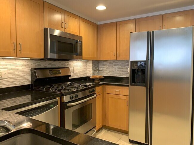 Foto del edificio - 1205 N Garfield St