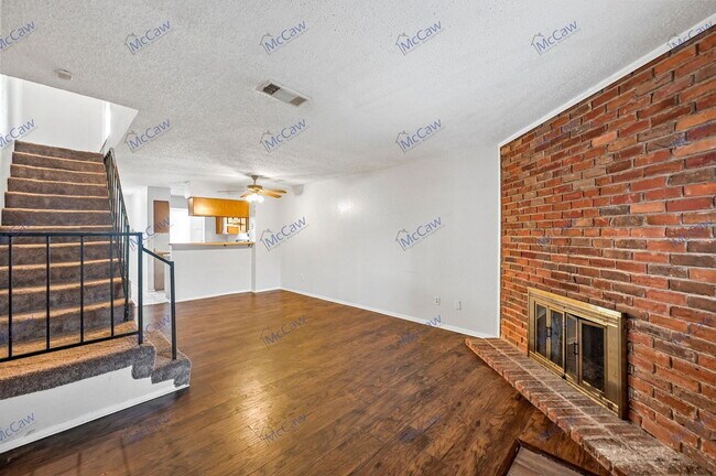 Foto del edificio - 9463 Olde Towne Row