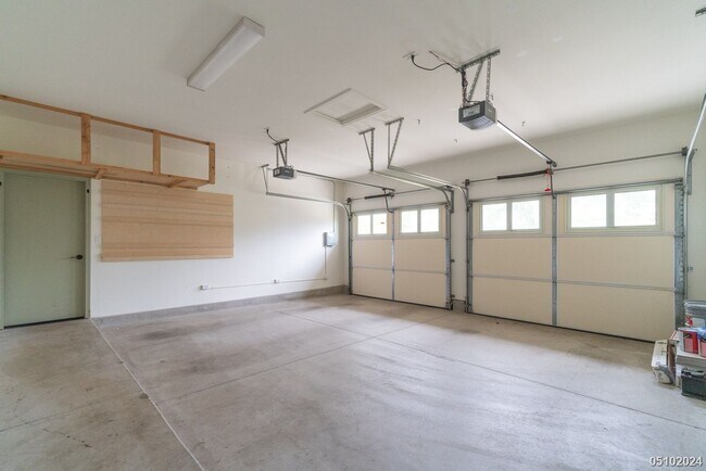 Building Photo - Hoakalei-Kipuka, A Gated Community, Avail ...