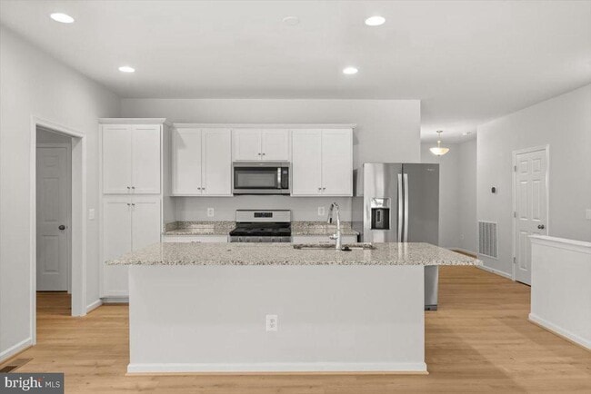 Building Photo - 106 Heyford Dr