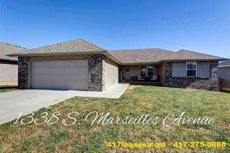 Building Photo - 1338 Marseilles Ave