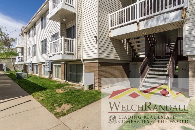 Foto del edificio - Charming 2 Bed 1 Bath Condo in Roy