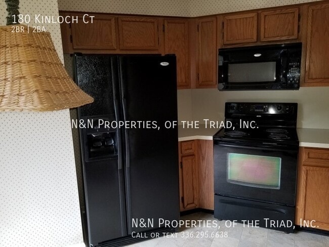 Building Photo - 180 Kinloch Ct