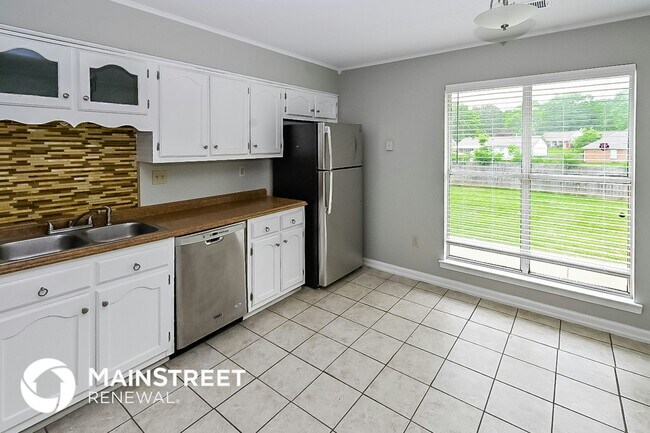 Foto del edificio - 3740 Ramblewood Dr