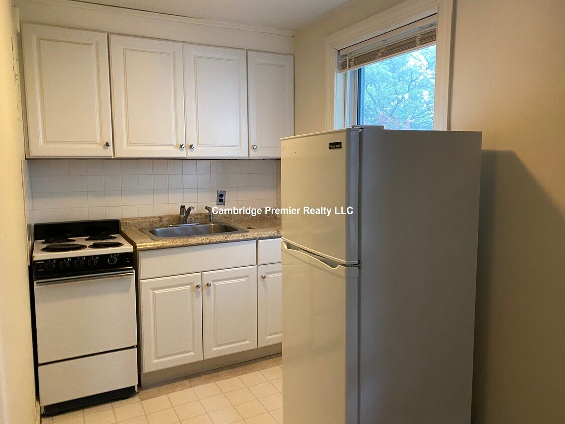 Foto principal - 48 Kirkland St