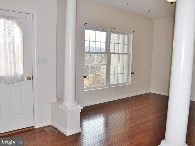 Building Photo - 4 br, 2.5 bath House - 21 MCCULLOUGH DRIVE