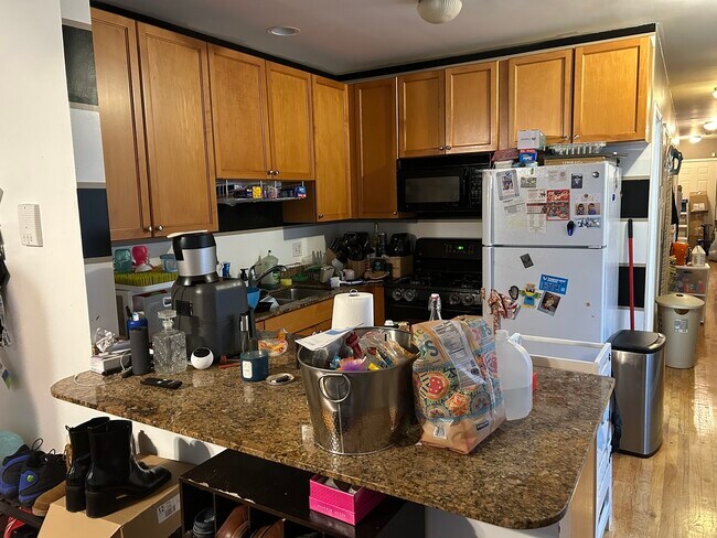 Foto del edificio - 2457 W Harrison St