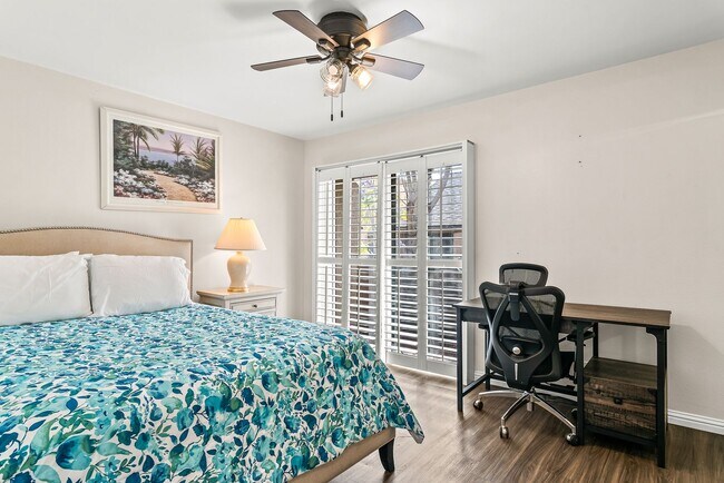 Foto del edificio - Bright La Jolla 2 BD Condo Near UCSD & Shopping