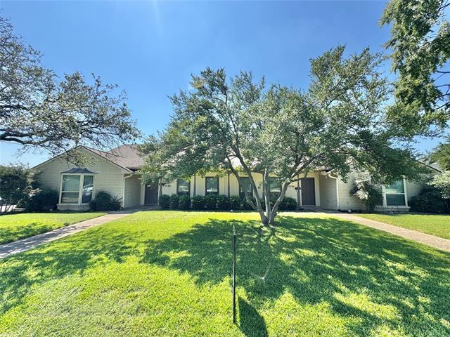 Foto principal - 3786 Weeburn Dr