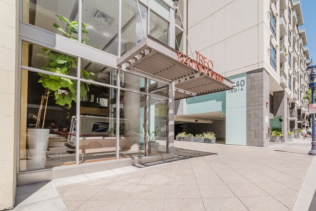Foto del edificio - 1240 India St