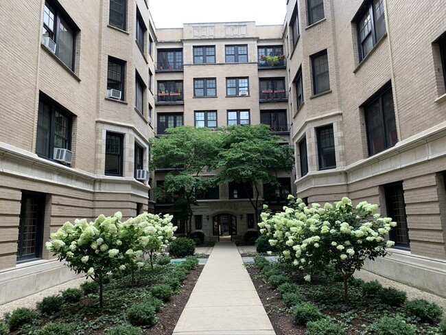 Foto del edificio - 2335 N Commonwealth Ave